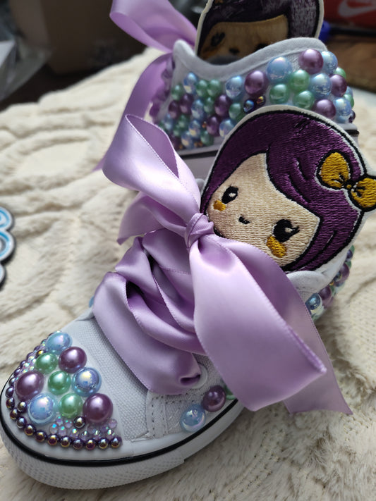 "Unlock Your Mermaid Dreams: Sparkling Flatback Pearls Adorn these Must-Have Mermaid Bling Shoes of Unparalleled Charm!"